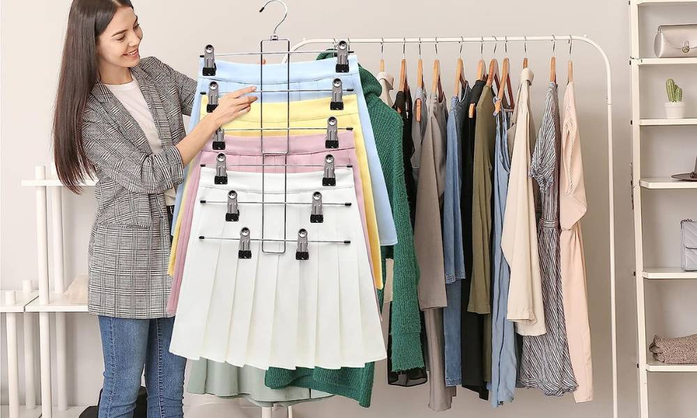 Space Saving Skirt Hanger